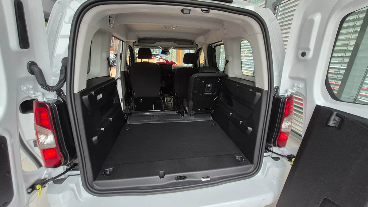 Toyota Proace Verso 1.5 D4-D Business - Toyota Czajka