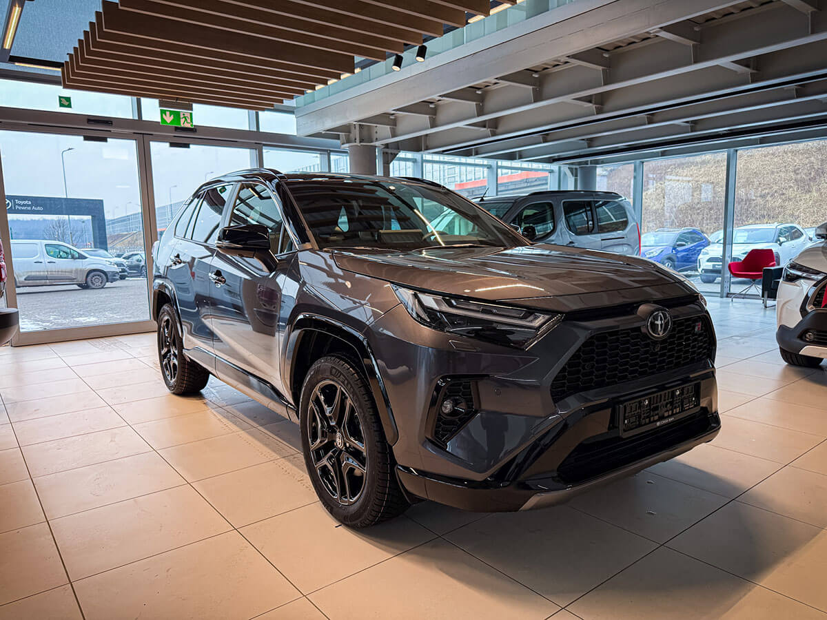 RAV4 2,5 Hybrid Dynamic Force 222 KM GR Sport - Toyota Czajka