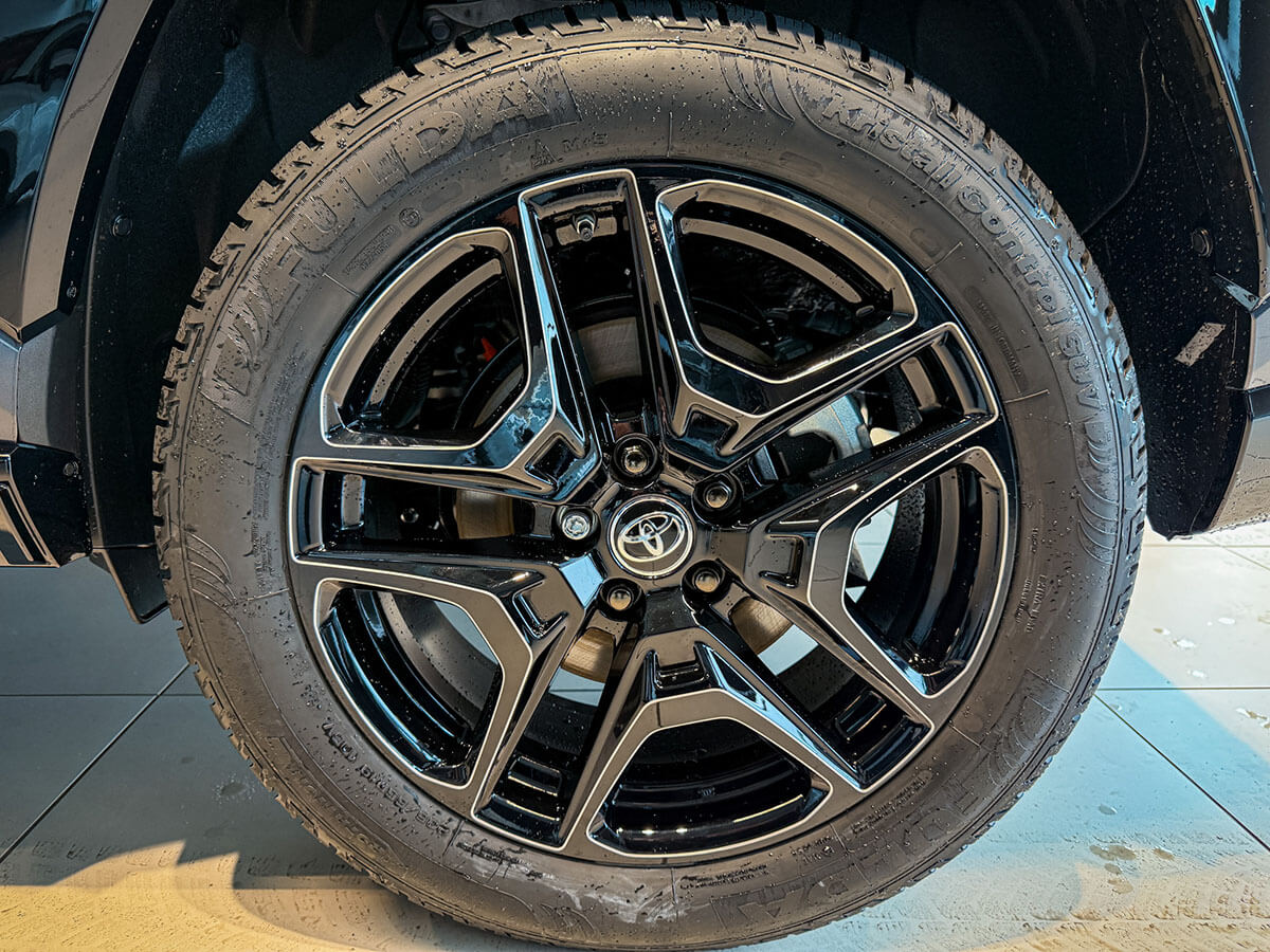 RAV4 2,5 Hybrid Dynamic Force 222 KM GR Sport - Toyota Czajka