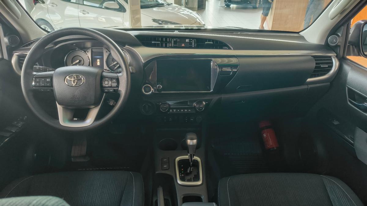 Toyota Hilux 2.4 D-4D 150 KM Active - Toyota Czajka