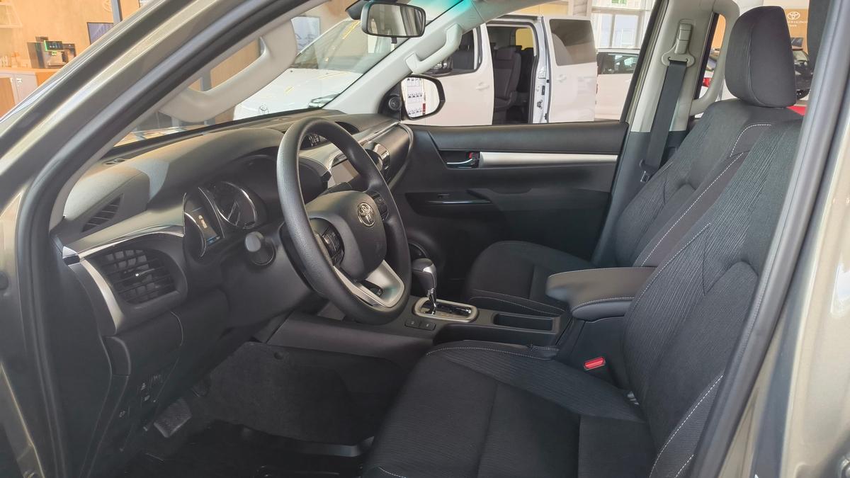 Toyota Hilux 2.4 D-4D 150 KM Active - Toyota Czajka