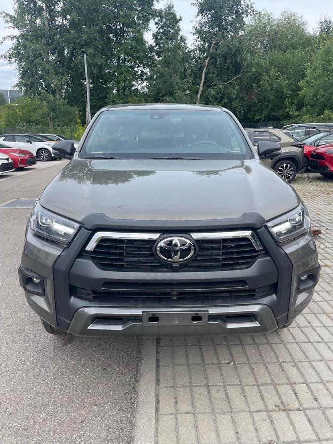 Toyota Hilux – MY24 2.8 D-4D 204 KM diesel Invincible - Toyota Czajka