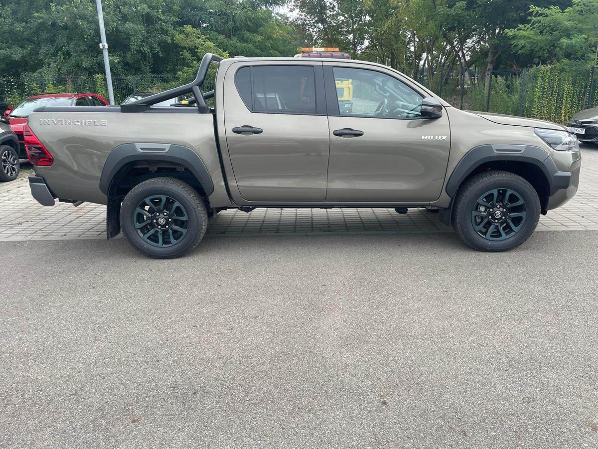 Toyota Hilux – MY24 2.8 D-4D 204 KM diesel Invincible - Toyota Czajka