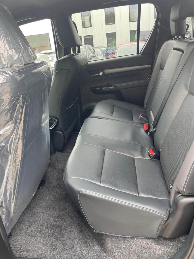 Toyota Hilux – MY24 2.8 D-4D 204 KM diesel Invincible - Toyota Czajka