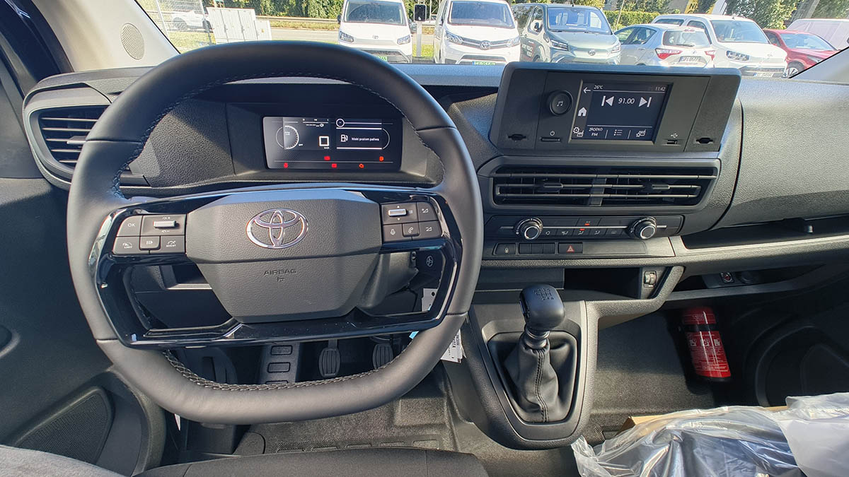 Toyota Proace Verso 2.0 D-4D 144KM 6M/T Combi - Toyota Czajka